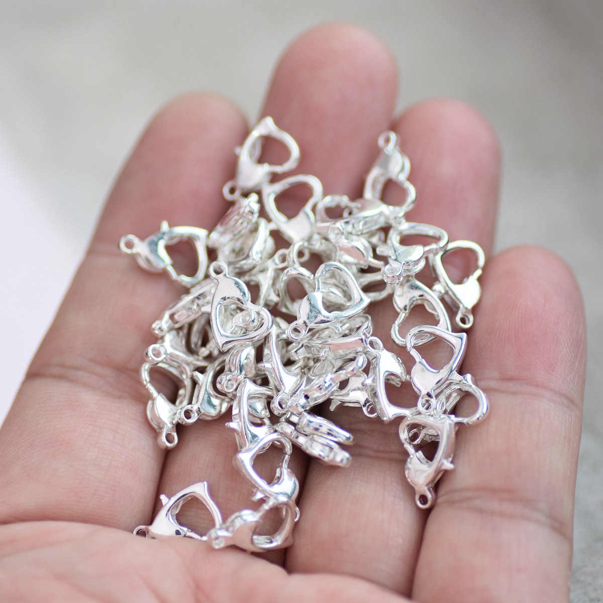 30pcs 12x8mm 골드/실버/청동 색 금속 심장  - Jewelry Making Silver 리뷰 및 가격